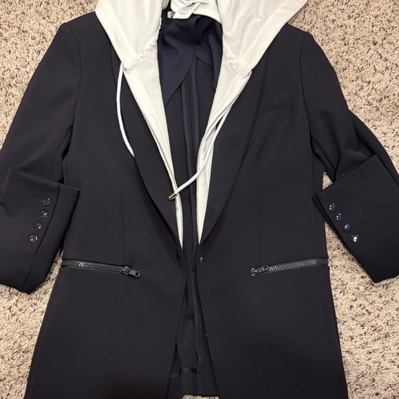 Veronica Beard Black Blazer with White Hood - Picture 4 of 7